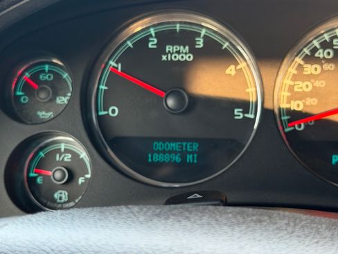 Used 2008 Chevrolet Silverado 2500 LTZ w/ Safety Package AWD/4WD image 21