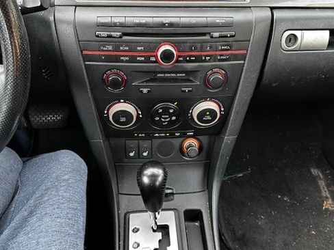 Used 2006 MAZDA MAZDA3 s Grand Touring image 14