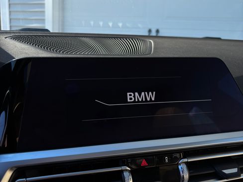 Used 2021 BMW 330i xDrive Sedan image 12