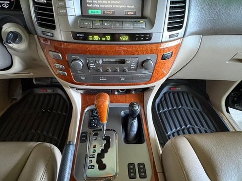 Used 2006 Lexus LX 470 4WD image 20