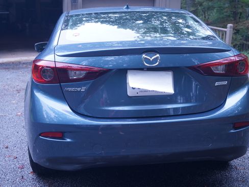 Used 2015 MAZDA MAZDA3 i Grand Touring image 2