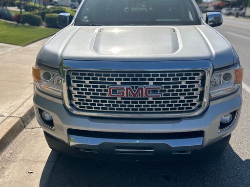 Used 2018 GMC Canyon Denali AWD/4WD image 9