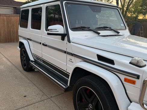 Used 2016 Mercedes-Benz G 63 AMG 4MATIC image 2