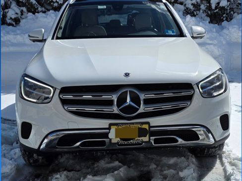 Used 2021 Mercedes-Benz GLC 300 4MATIC image 1