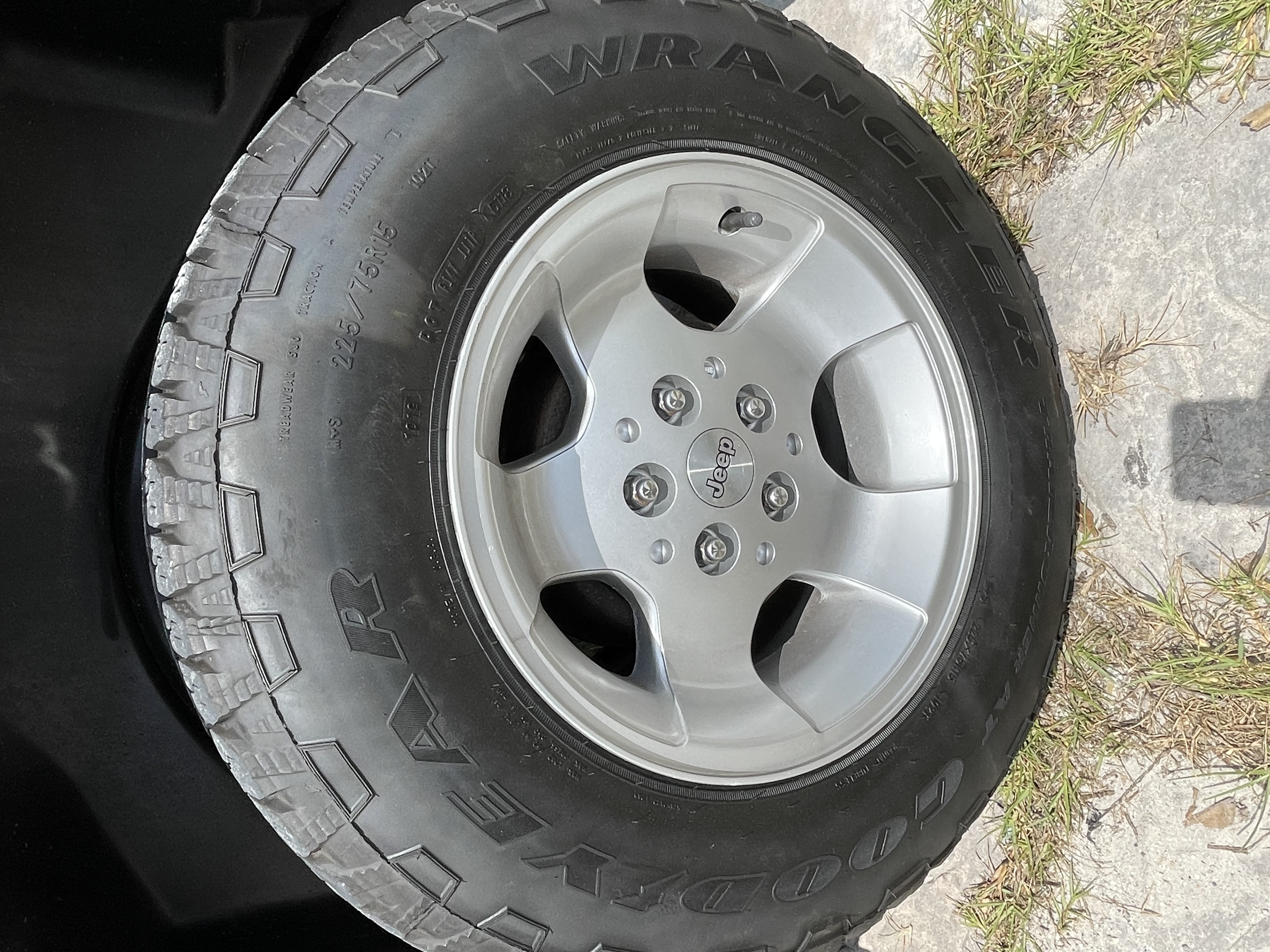 Used 1999 Jeep Wrangler Sahara AWD/4WD image 16