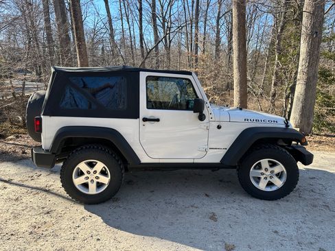 Used 2009 Jeep Wrangler Rubicon w/ PWR Convenience Group image 1