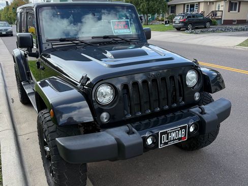 Used 2018 Jeep Wrangler Unlimited Sahara AWD/4WD image 1