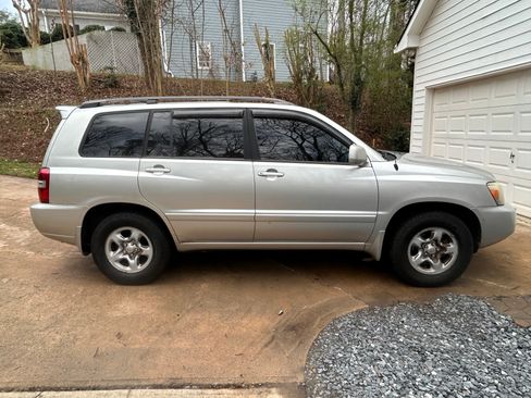 Used 2007 Toyota Highlander 2WD image 2