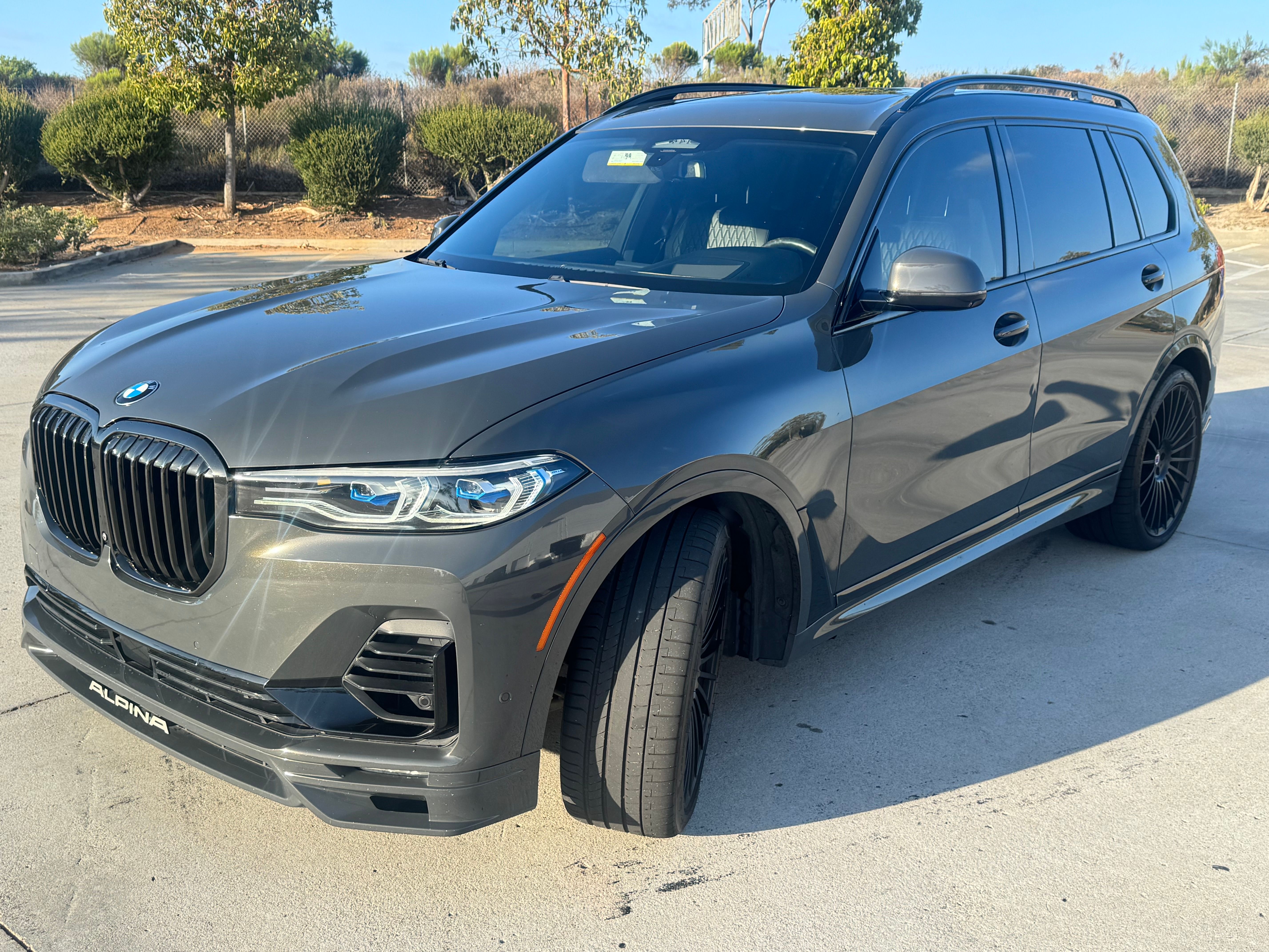Used 2022 BMW ALPINA XB7 AWD/4WD image 4