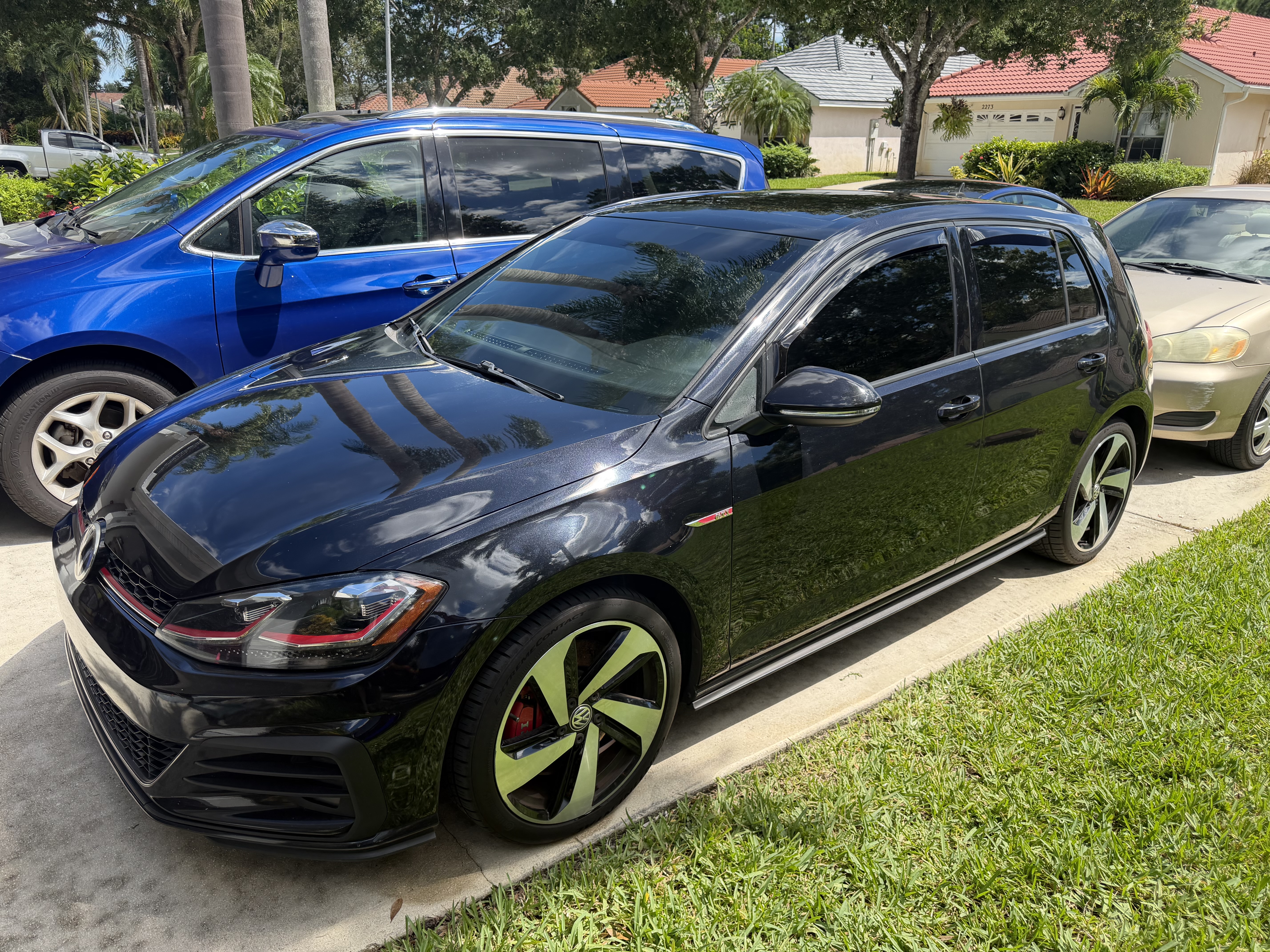 Used 2019 Volkswagen GTI SE w/ SE Experience Package FWD image 6