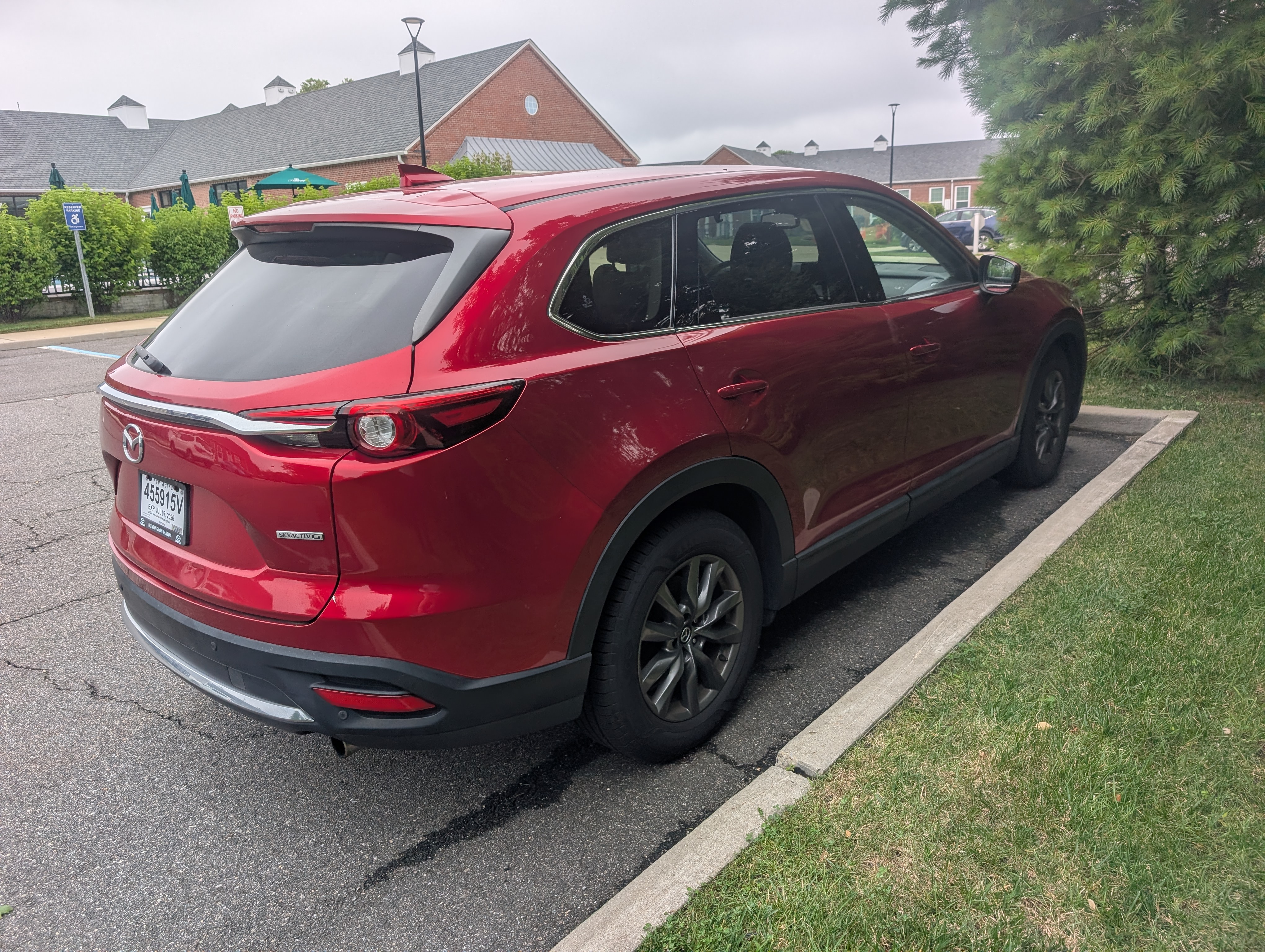 Used 2021 MAZDA CX-9 Touring w/ Touring Premium Package AWD/4WD image 2