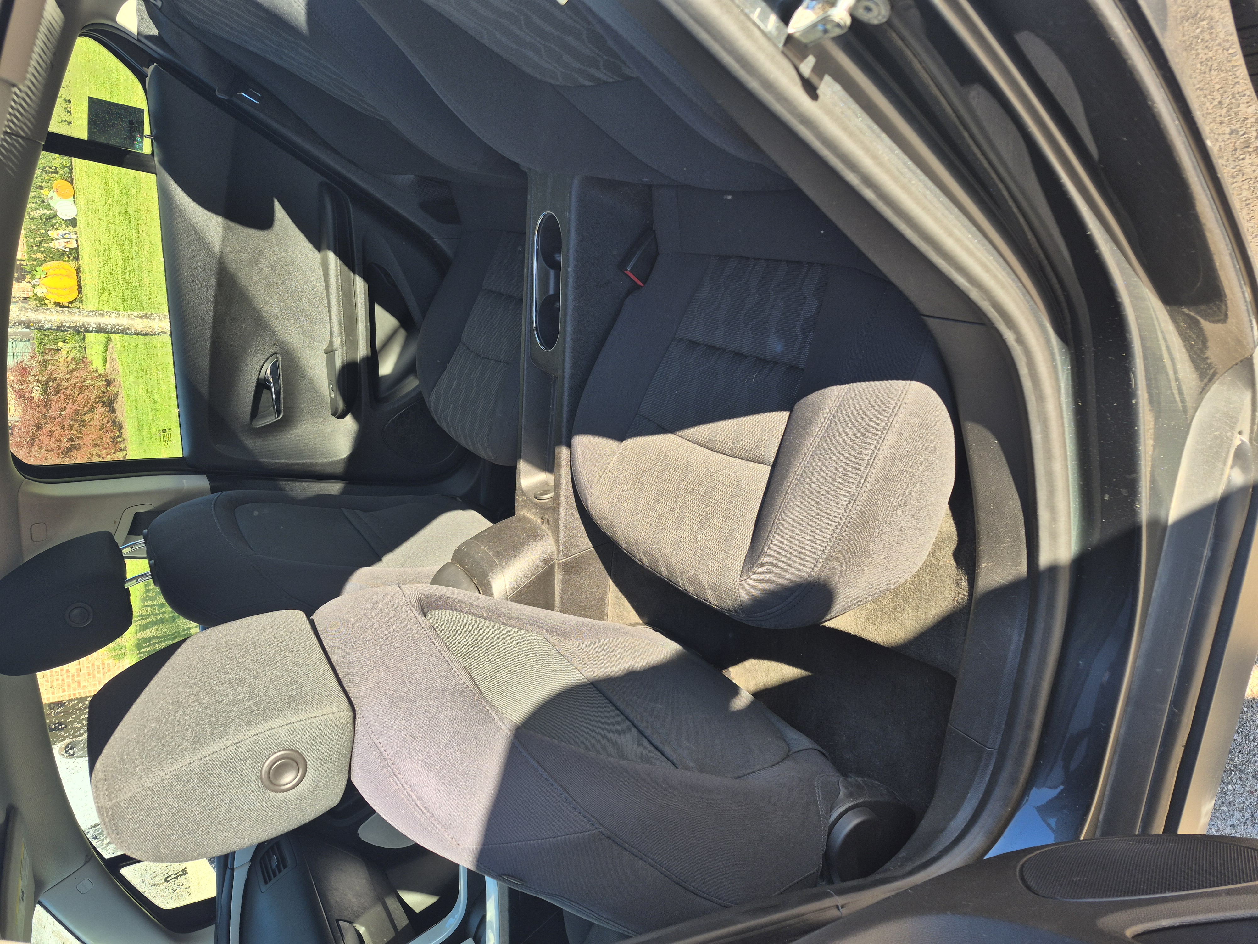 Used 2012 Chevrolet Volt FWD image 5