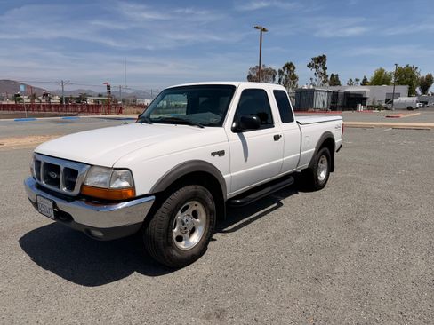Used 1999 Ford Ranger XLT AWD/4WD image 1