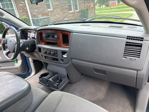 Used 2006 Dodge Ram 1500 Truck SLT image 10