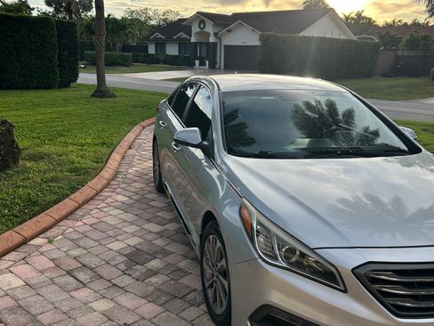 Used 2015 Hyundai Sonata Sport w/ Option Group 04 image 4