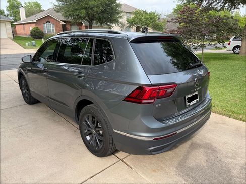 Used 2024 Volkswagen Tiguan SE FWD image 10