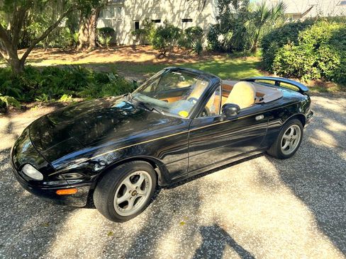 Used 1994 MAZDA MX-5 Miata image 1