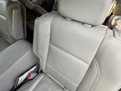 Used 2010 INFINITI QX56 4WD w/ Technology Pkg image 10