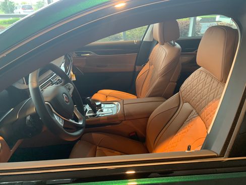 Used 2022 BMW ALPINA B7 xDrive w/ Luxury Rear Seating Package image 2