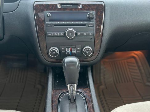 Used 2013 Chevrolet Impala LT w/ LT Sunroof Package image 9