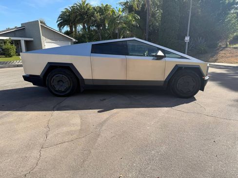 Used 2024 Tesla Cybertruck Cyberbeast image 12