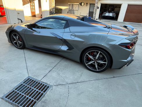 Used 2022 Chevrolet Corvette Stingray Premium Conv w/ Z51 Performance Package image 2