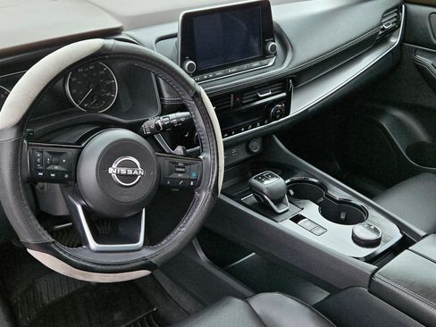 Used 2023 Nissan Rogue SV w/ SV Premium Package AWD/4WD image 10