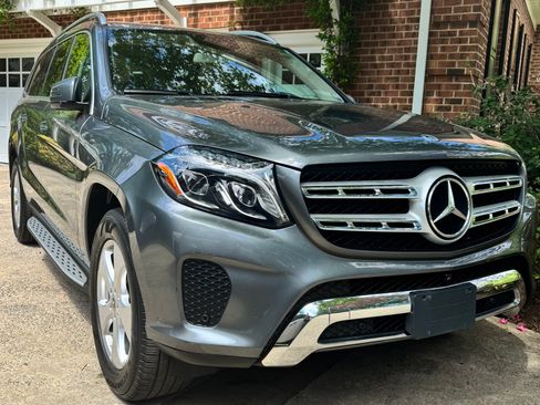 Used 2017 Mercedes-Benz GLS 450 4MATIC image 2
