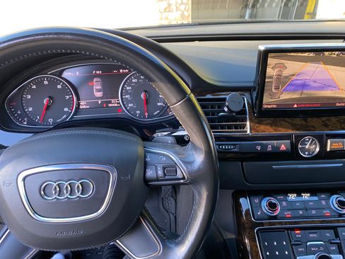 Used 2011 Audi A8 L 4.2 image 5