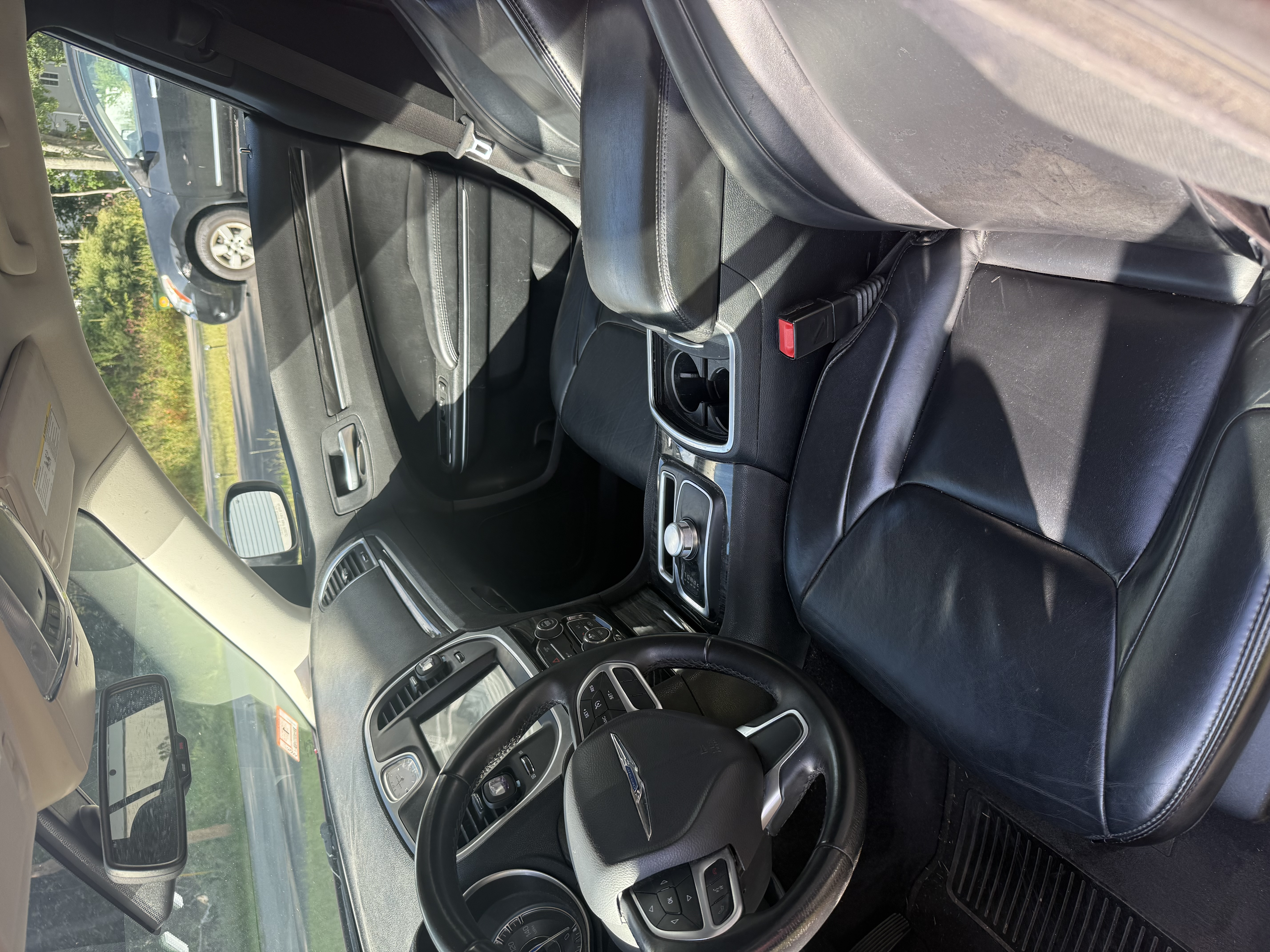Used 2017 Chrysler 300 Limited AWD/4WD image 1