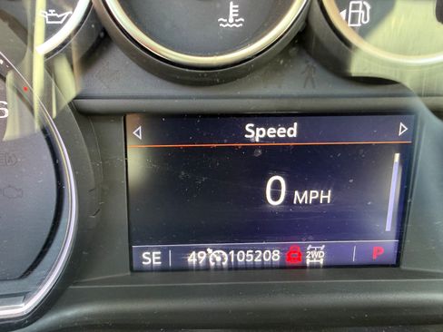 Used 2019 Chevrolet Silverado 1500 LT w/ Texas Edition AWD/4WD image 13