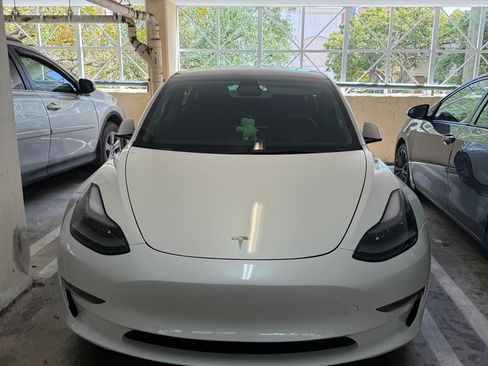 Used 2022 Tesla Model 3 Long Range image 1