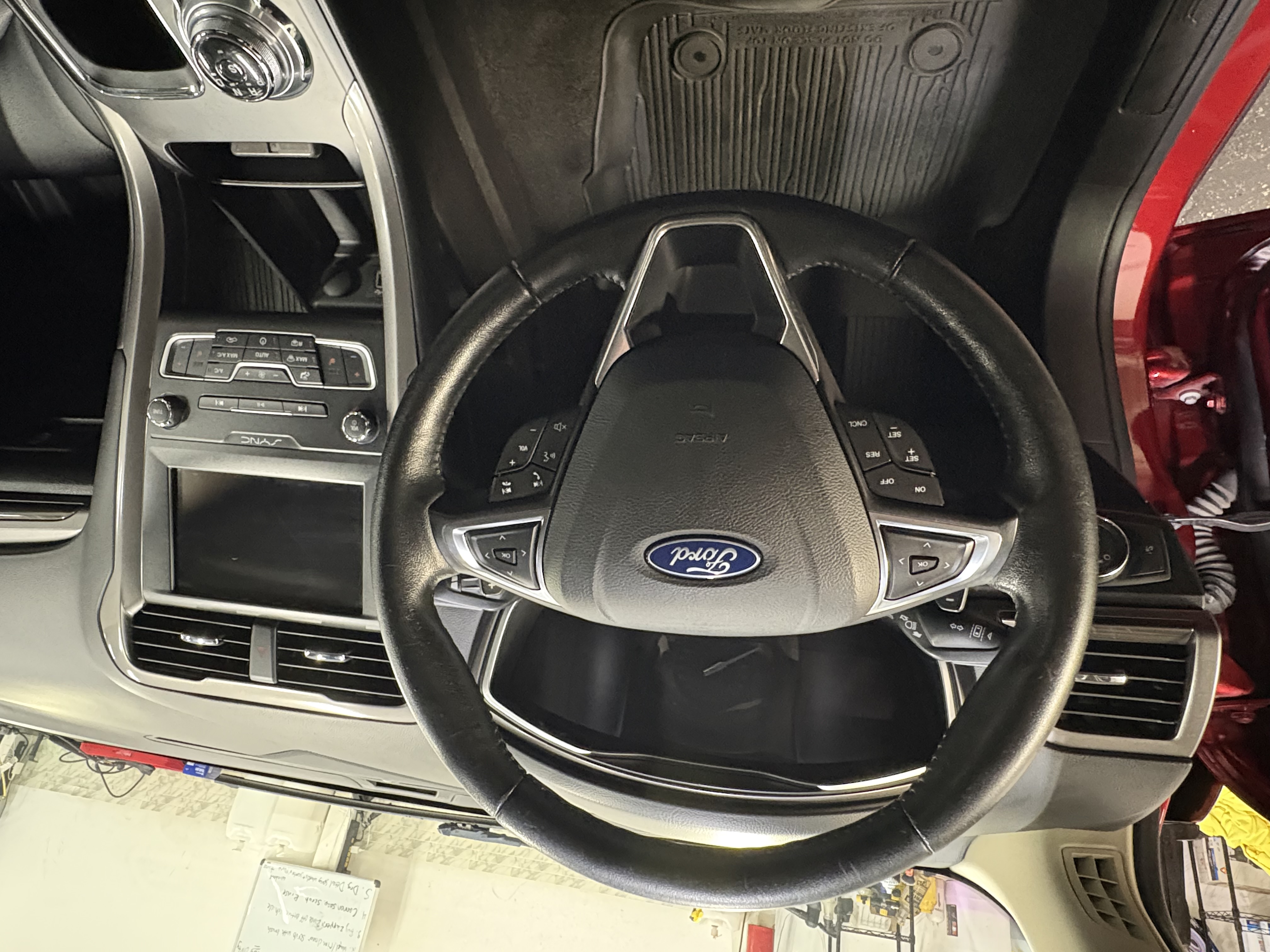 Used 2019 Ford Fusion SEL FWD image 12