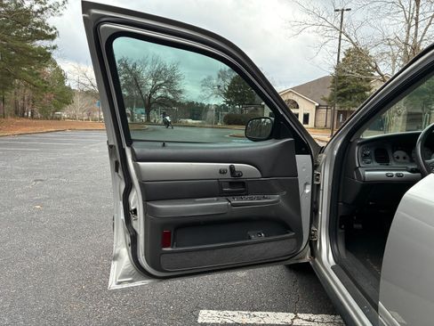 Used 2004 Mercury Marauder image 22