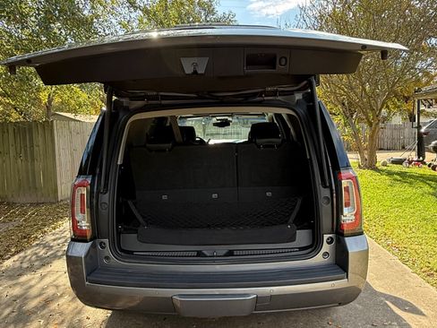 Used 2018 GMC Yukon SLT w/ Open Road Package image 28