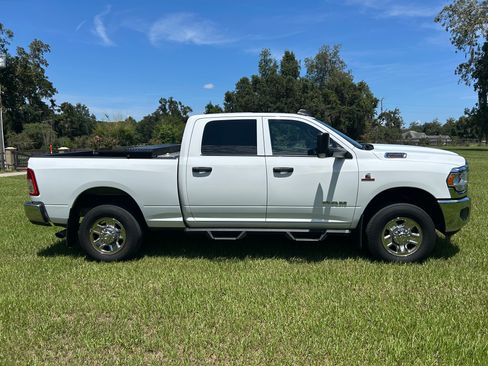 Used 2022 RAM 2500 Tradesman AWD/4WD image 2