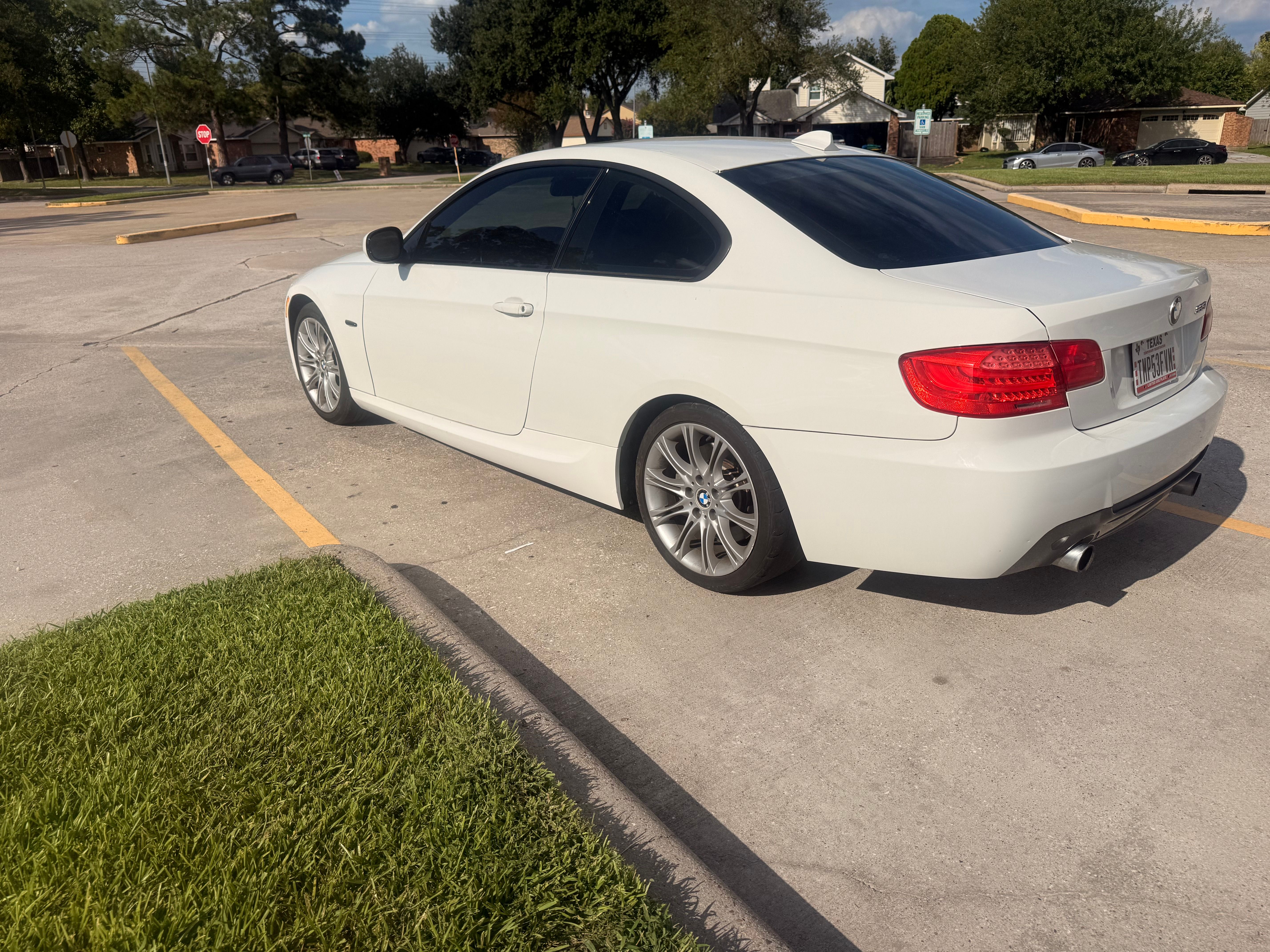 Used 2011 BMW 335i Coupe RWD image 11