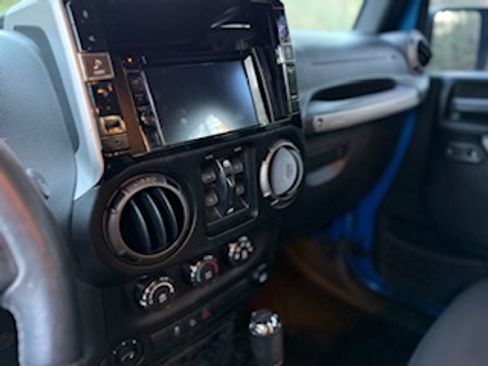 Used 2015 Jeep Wrangler Unlimited Sport w/ Quick Order Package 24S image 11