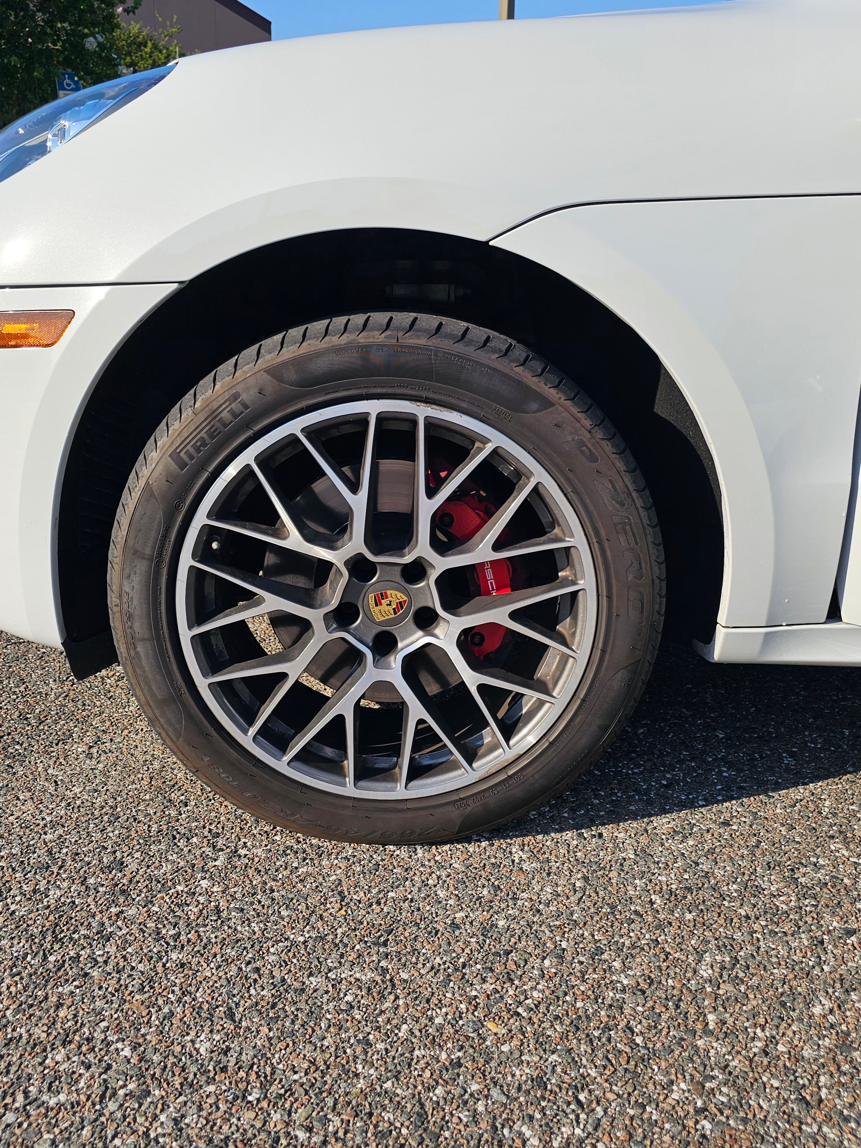 Used 2016 Porsche Macan Turbo image 26