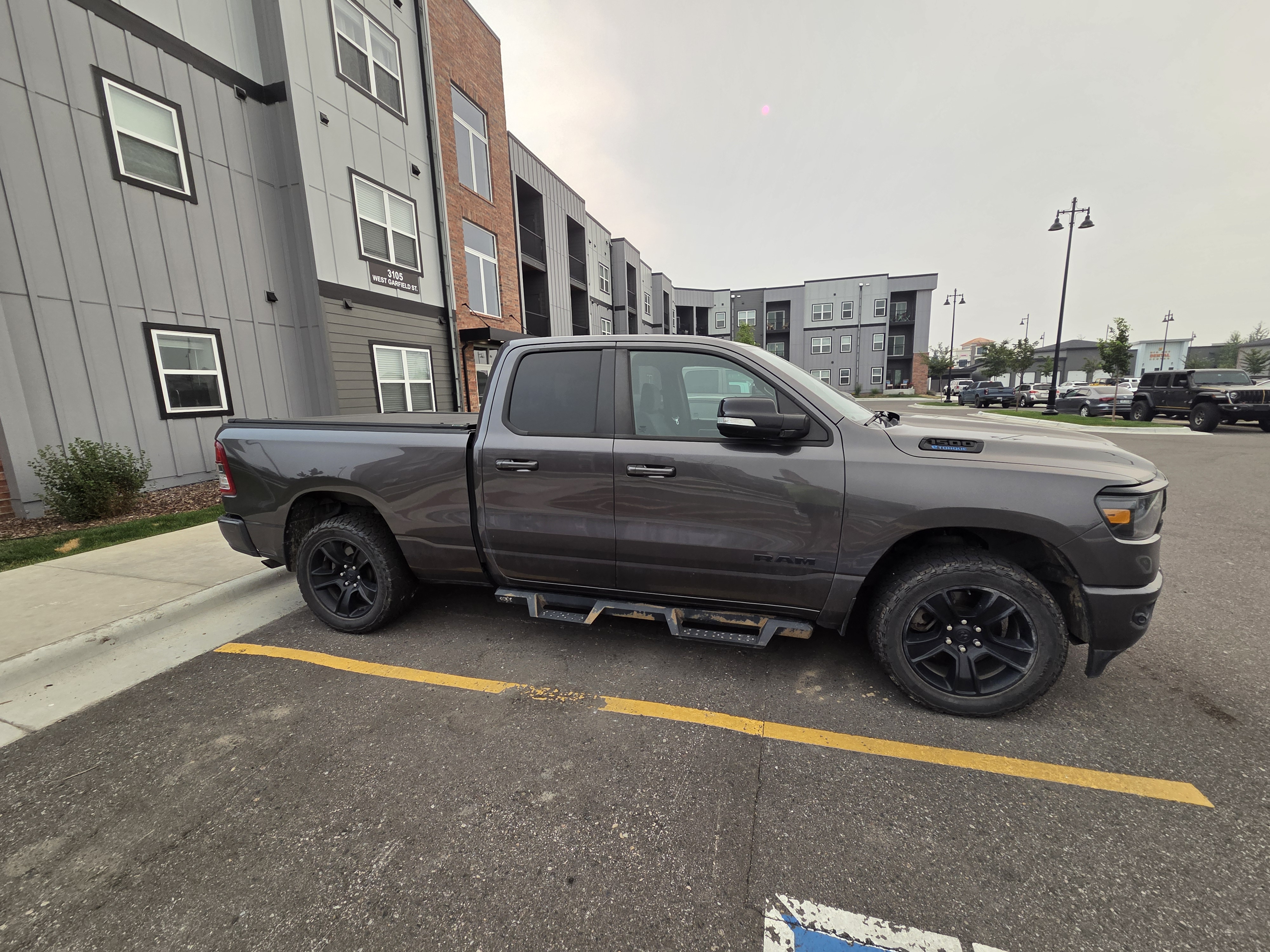 Used 2021 RAM 1500 Big Horn AWD/4WD image 1