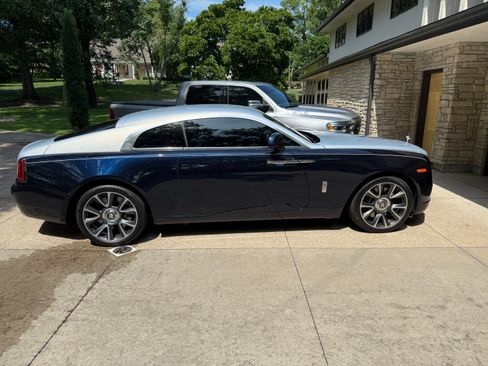 Used 2019 Rolls-Royce Wraith Coupe 2D image 26