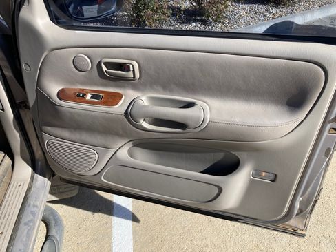 Used 2000 Toyota Tundra SR5 image 24