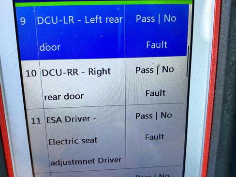 Used 2019 Mercedes-Benz GLC 63 AMG 4MATIC image 26