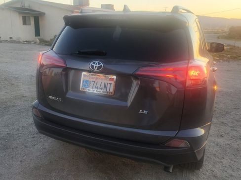 Used 2017 Toyota RAV4 LE w/ Carpet Mat Package image 4