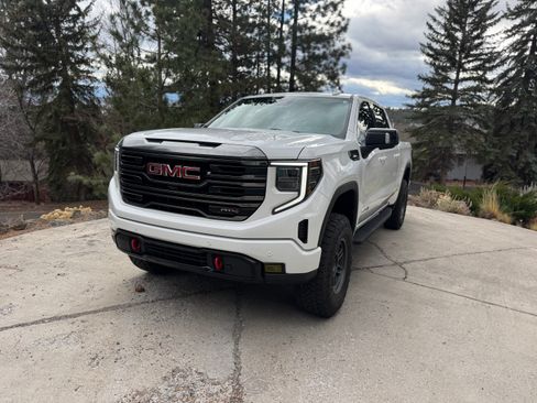 Used 2023 GMC Sierra 1500 AT4 w/ AT4 Premium Package image 2