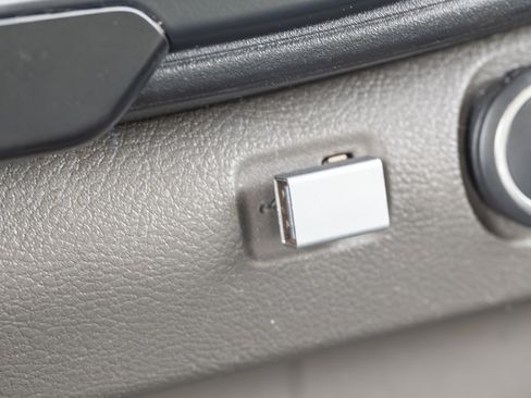 Used 2020 Ford Transit 250 Medium Roof w/ Load Area Protection Package image 12