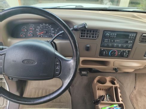 Used 1999 Ford F250 2WD Crew Cab Super Duty image 5