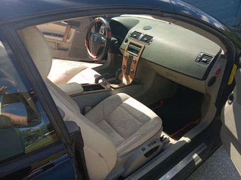 Used 2008 Volvo C70 T5 image 10