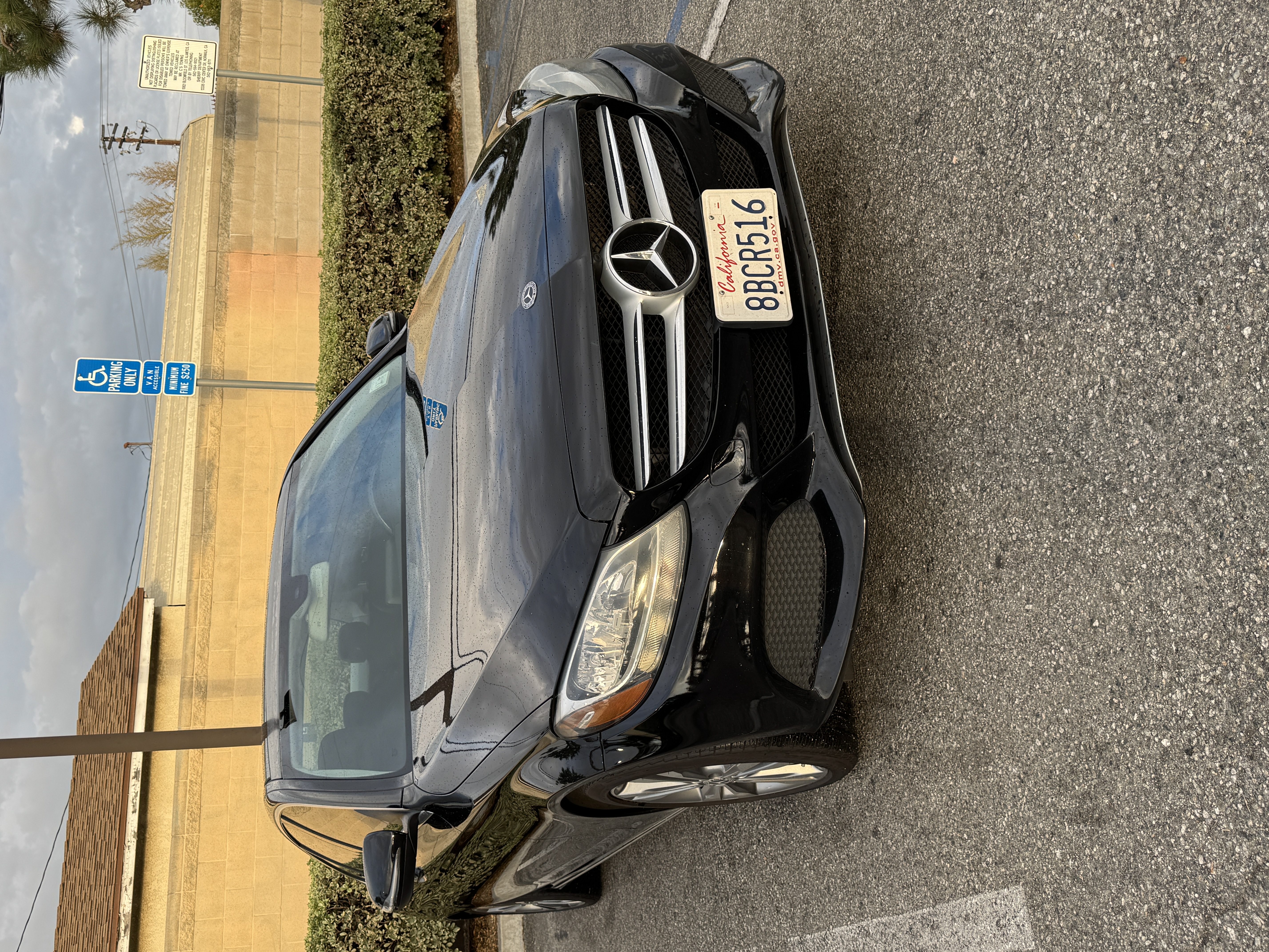 Used 2017 Mercedes-Benz C 300 Sedan image 4