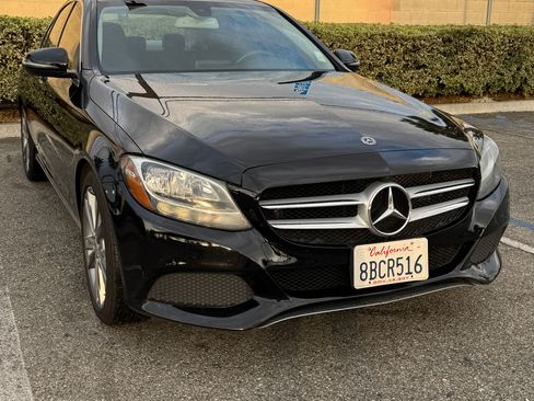 Used 2017 Mercedes-Benz C 300 Sedan image 4